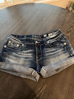 161. Miss Me Signature Women’s Shorts Dark Blue Washed Denim Cuffed size 31